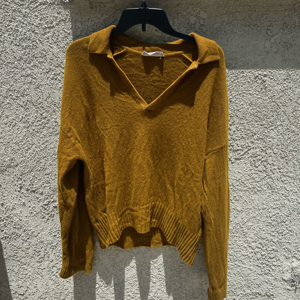 Everlane Cashmere Sweater in Olive Green - Size XL